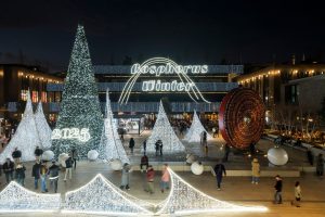14202-3-DogusSquare-min